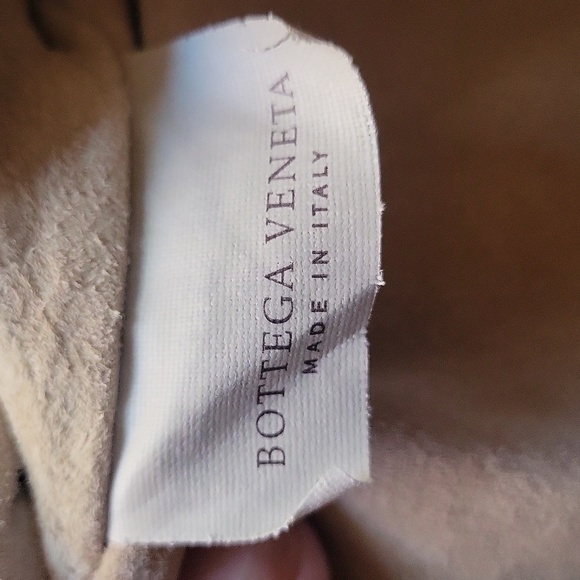 Vintage Bottega Veneta Off White Perforated Handbag - Picture 3 of 10